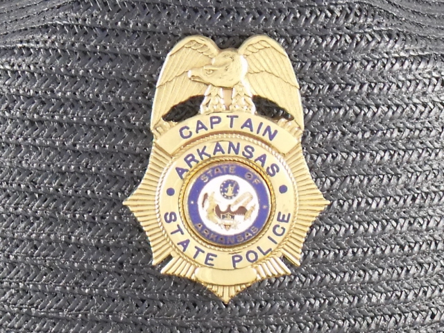Arkansas State Police Captains hat badge